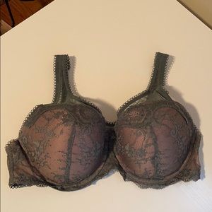 Victoria’s Secret bra